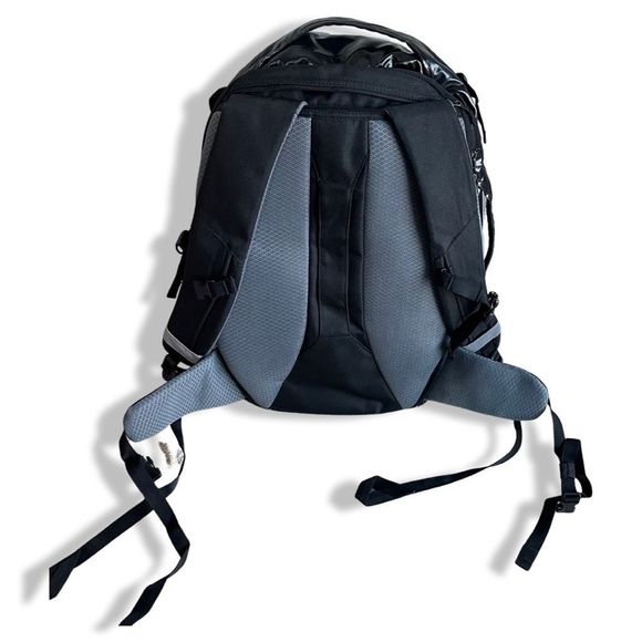 Black Women\'s Backpack - Sleek Everyday Travel Backpack main image 5